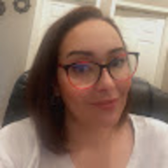 Meet your Posher, Yaya - Picture 1 of 1